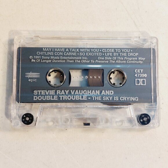 Stevie Ray Vaughan and Double Trouble - The Sky Is Crying (cassette tape, 1991) - Picture 3 of 3